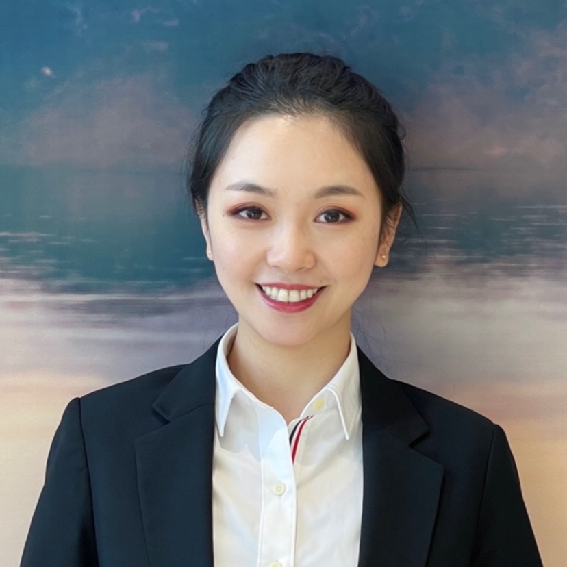 白 云