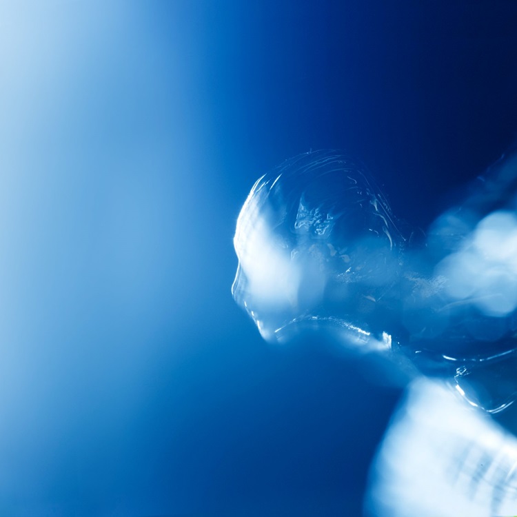 劳斯莱斯欢庆女神始终被神秘色彩笼罩，是历史上闻名遐迩的标志之一。