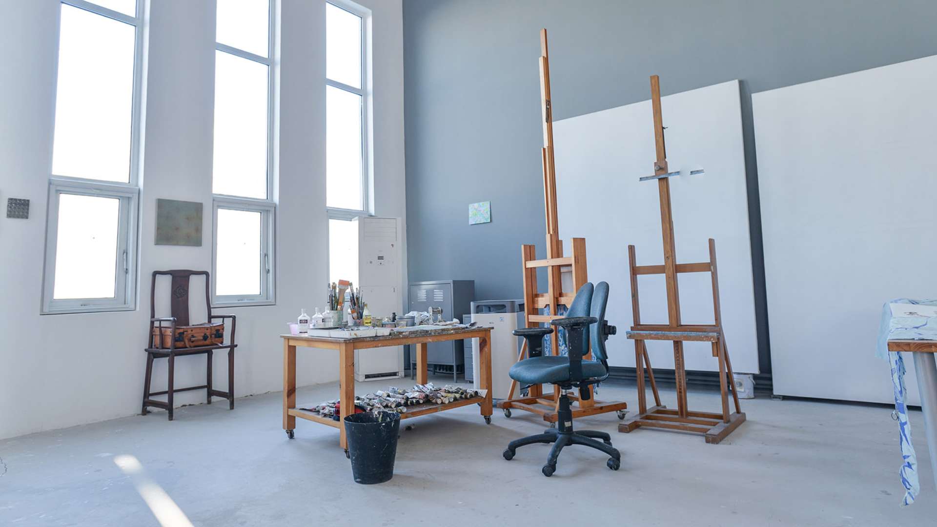 An image showing Liang Yanwei's studio, where she created a bespoke Phantom Gallery masterpiece
