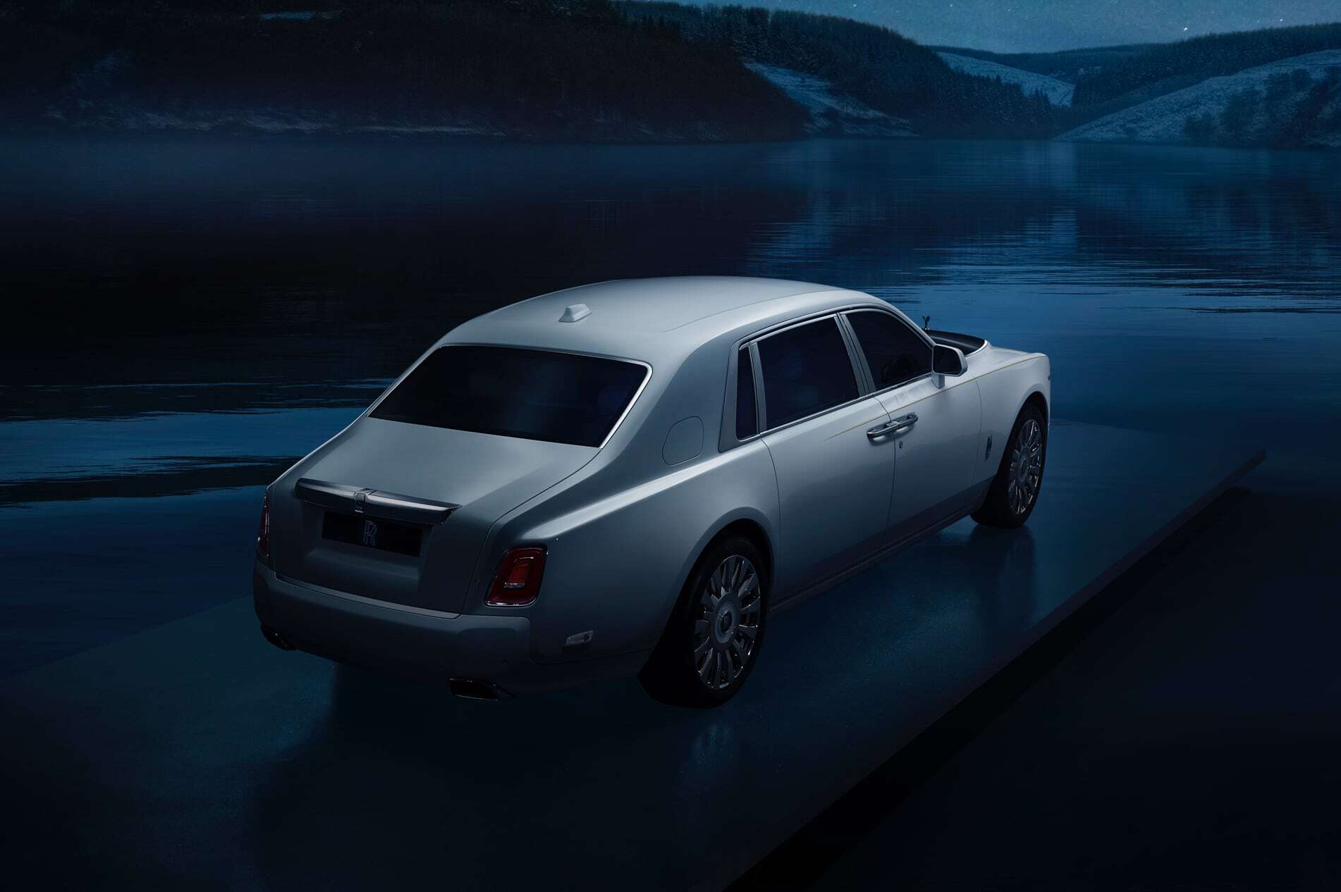 Side rear view of Rolls-Royce Tranquillity