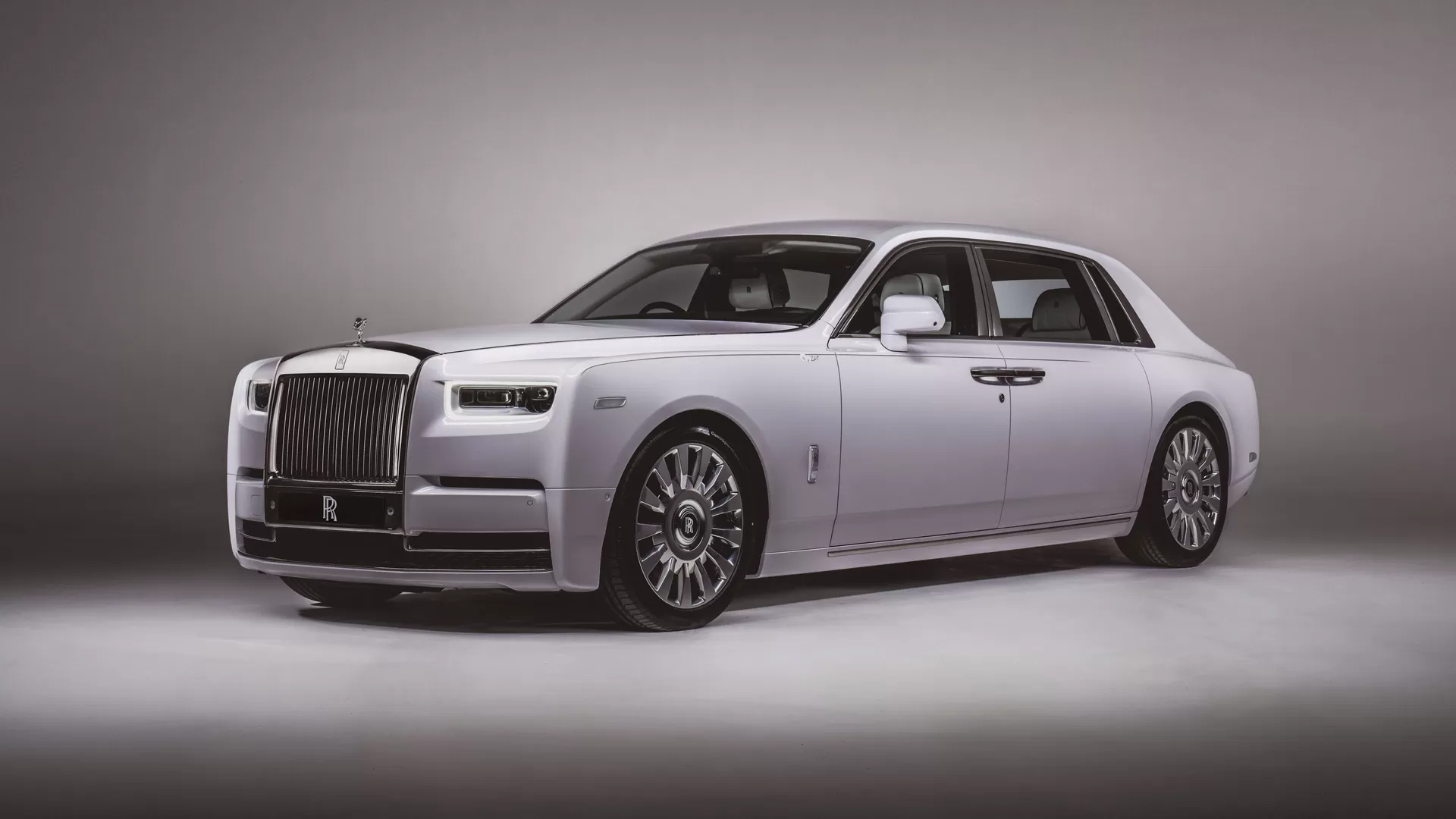 Side profile of Rolls Royce Ghost