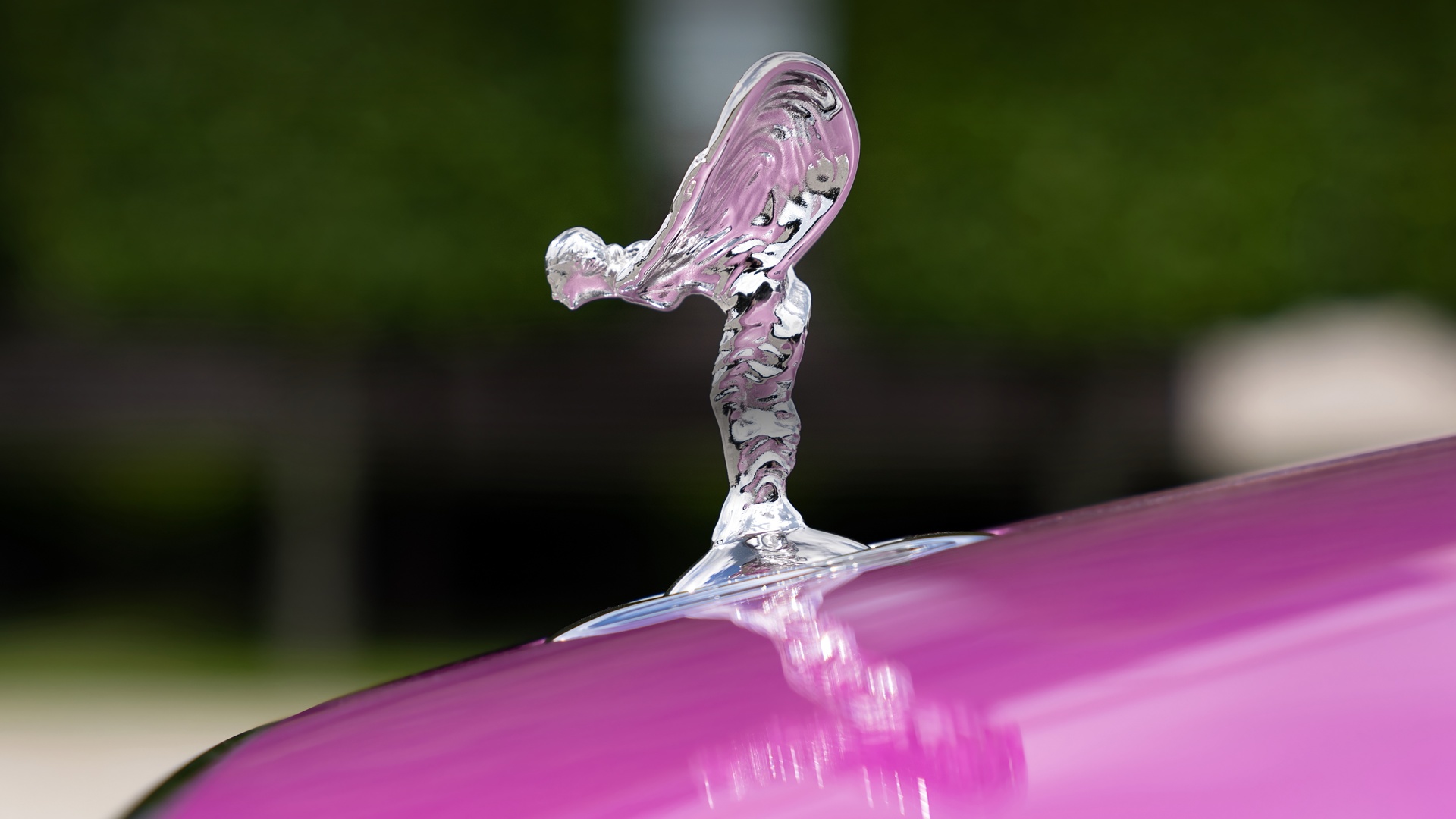 Close up of Rolls-Royce Spirit of Ecstasy