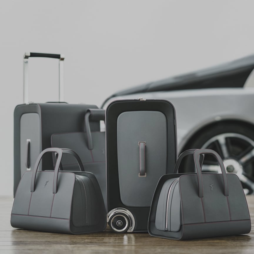 劳斯莱斯汽车工匠,以毫不妥协的洞察与审视,手工打造系列奢华附件,与您的生活方式彼此呼应。