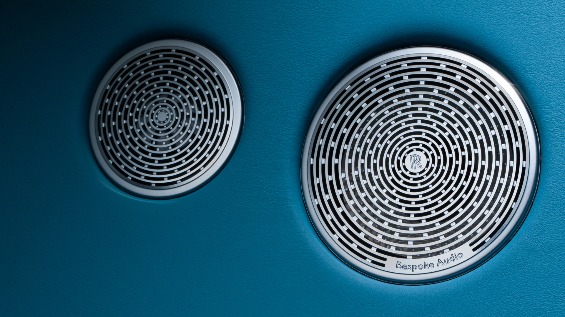 Audio system inside the black badge ghost