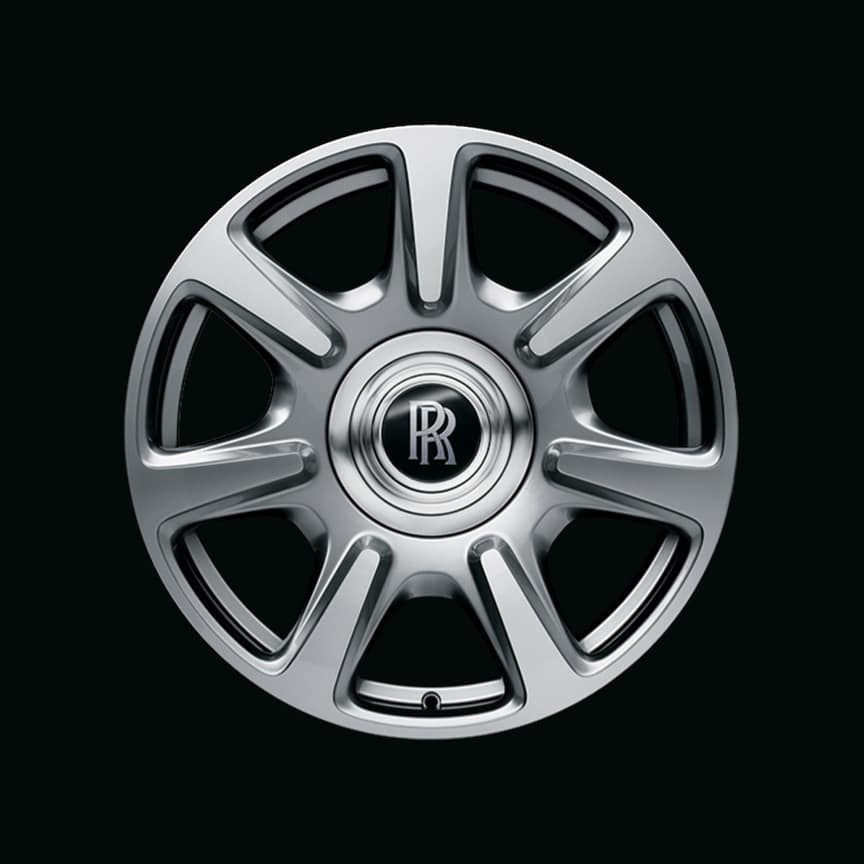 <p>七轮辐设计,提供哑光银色、钻石车削和镀铬三款表面效果。</p>