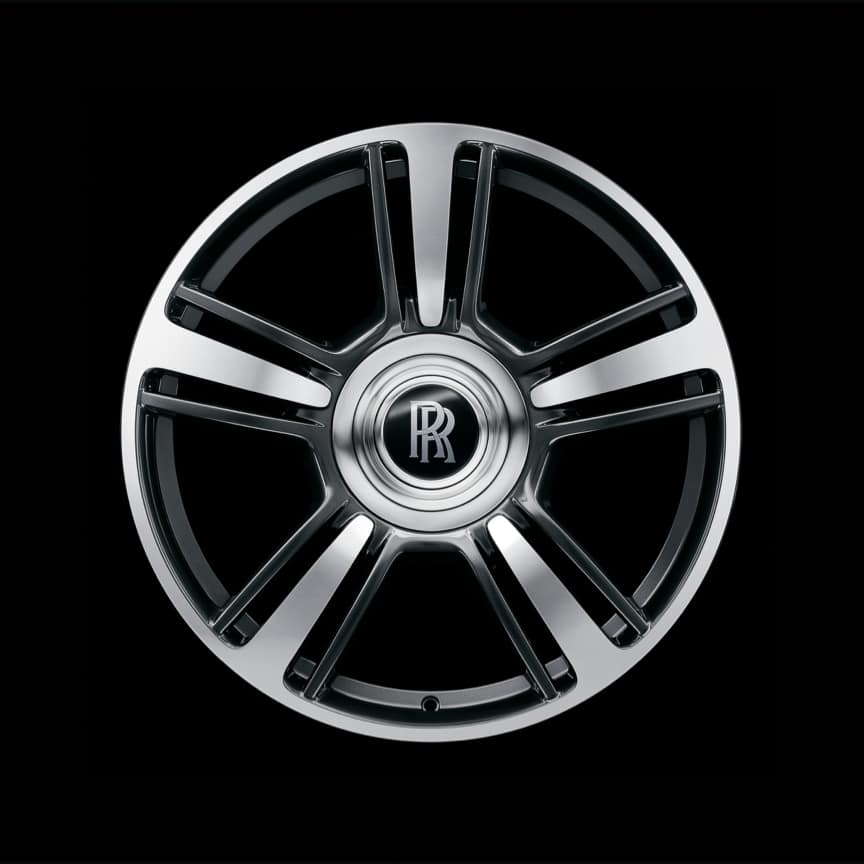 <p>醒目的五轮辐设计,提供高度具有现代风格的双色部分抛光表面效果。</p>