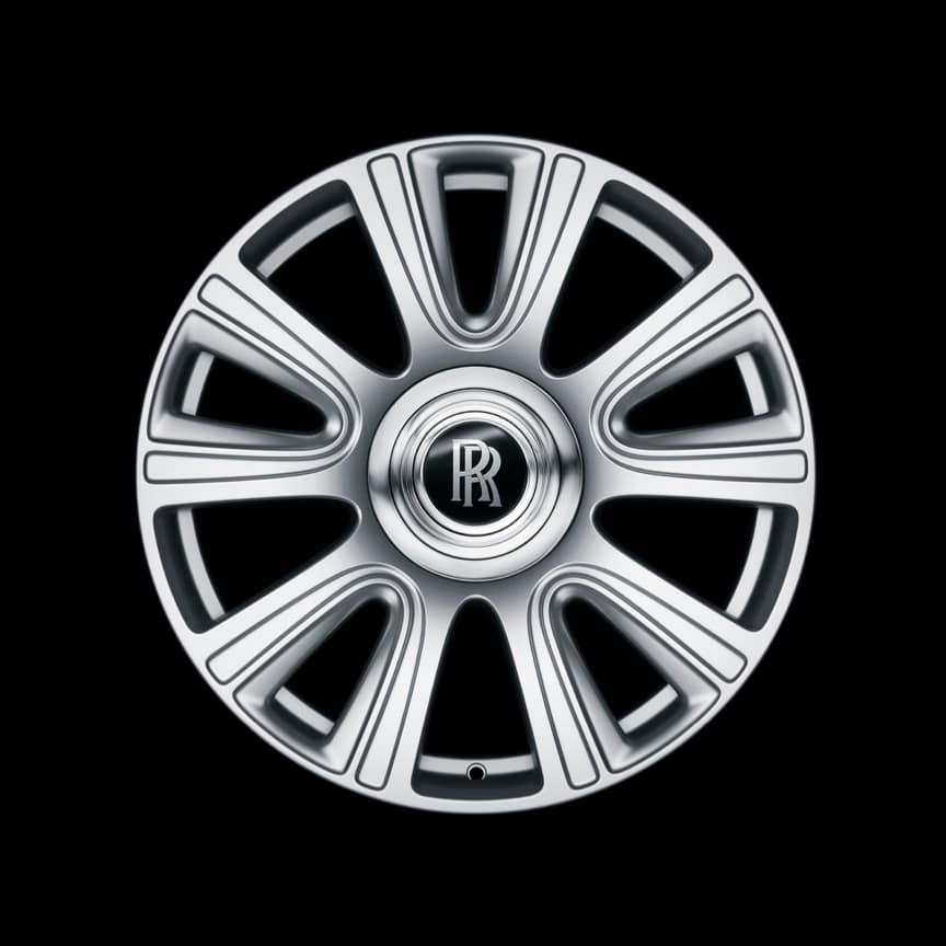 <p>十轮辐设计,提供银色、部分抛光和全抛光三款表面效果。</p>