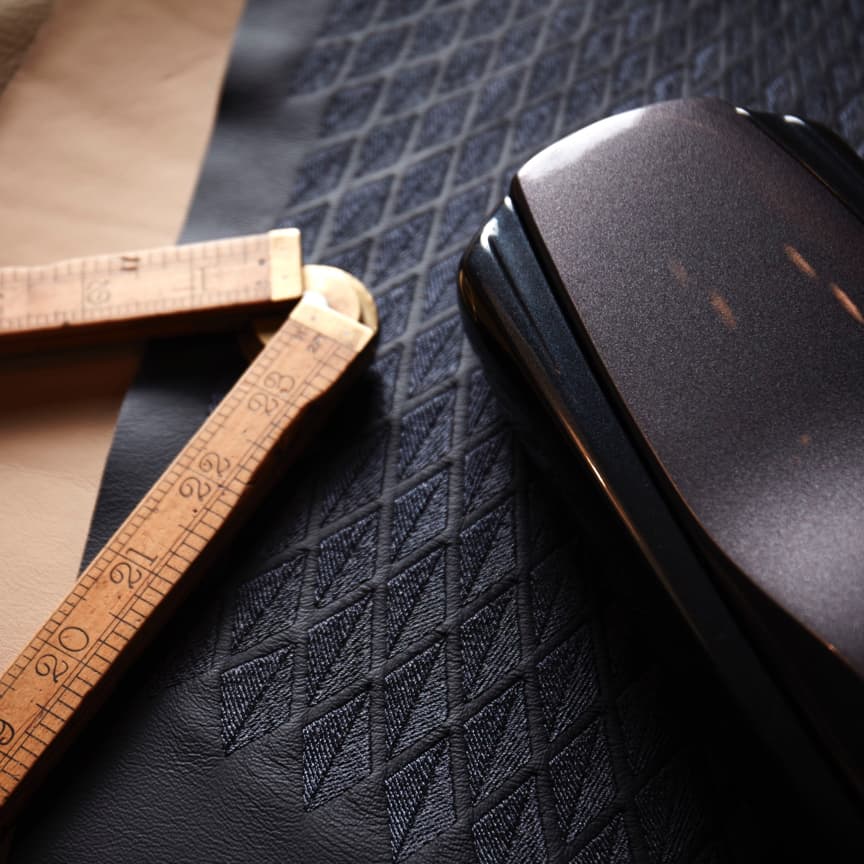 根据您的非凡品位精心打造，呈现至臻杰作。