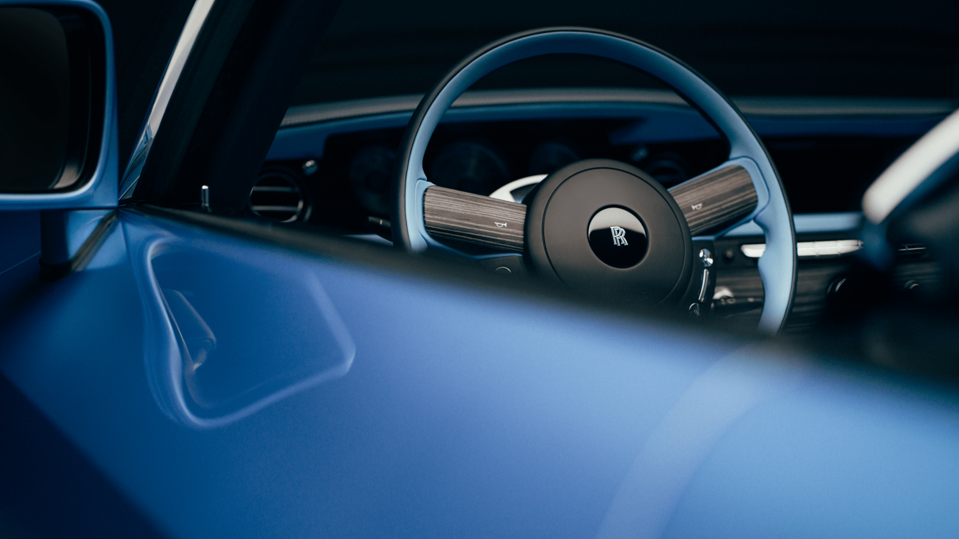 close up of the Boat Tail steering wheel