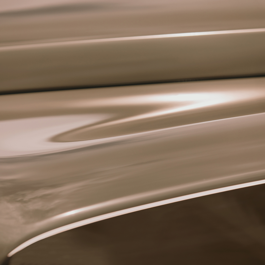 通过高级定制服务，您可以尽情挥洒创意。库里南系列II将借由您的非凡灵感，幻化成专属于您的艺术杰作。