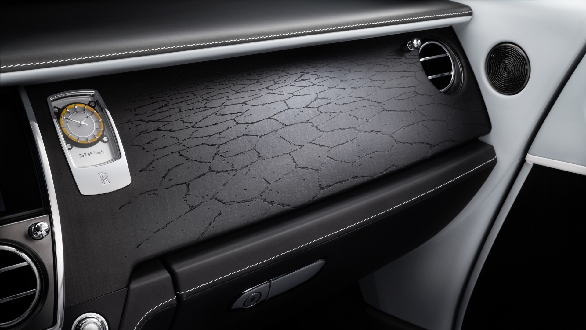 Dawn Landspeed Salt Flat Fascia console lid