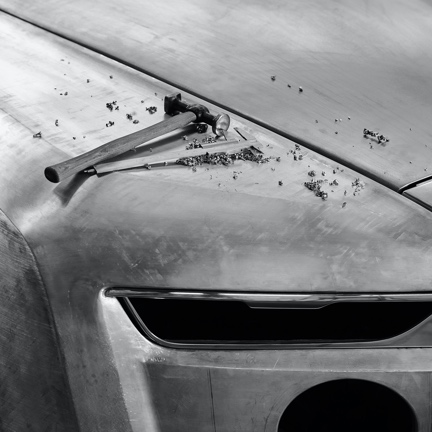 浮影重新定义了人们对汽车的理解。它不仅仅是一种抵达目的地的方式，更是目的地本身。