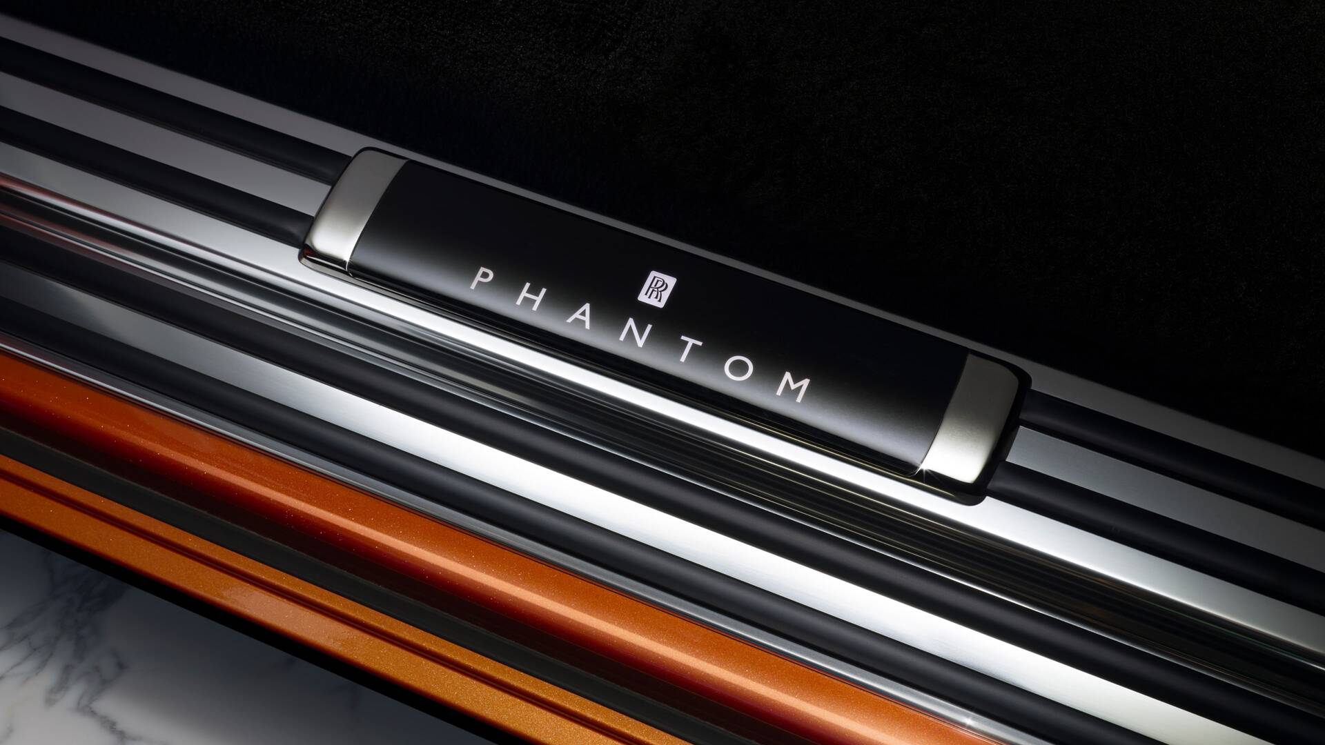 macro image of the Phantom tread-plate 